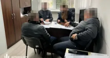 Депутата від ОПЗЖ з Вінниччини обвинувачують в ухиленні від військової служби та шахрайстві