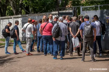 Украинцы, которые находятся в розыске и не стоят на учете, могут получить бронирование: детали