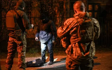 До 20 часов без права выхода: кому в Донецкой области усилили комендантский час