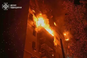 Russia pounds Ukraine with over 300 drones, killing 1 in Odesa
