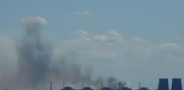 Вблизи Запорожской АЭС зафиксировали столб дыма: что известно (фото, видео)