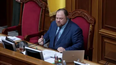 В Раде обсуждают возможность разрешить мужчинам 18-25 лет выезд за границу – Стефанчук