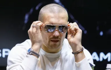 Що сказав Усик одразу після бою з Дюбуа: перші слова українця з рингу вразили всіх