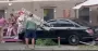 В Киеве Mercedes внезапно вылетел на тротуар и сбил пешеходов: есть пострадавшие