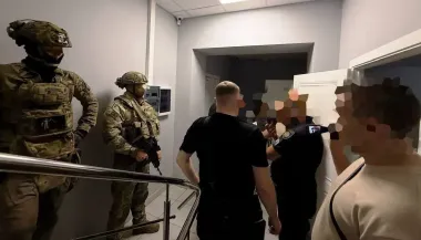 СБУ проводит обыски у детективов НАБУ: силовиков подозревают в госизмене, — СМИ (фото, видео)