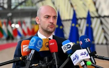 ЄС розробляє новий пакет санкцій проти РФ, щоб схилити Кремль до переговорів