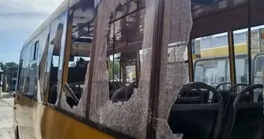 У Павлограді обстріл пошкодив 16 автобусів міського перевізника