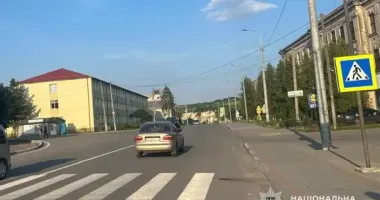 На Тернопільщині автомобіль збив матір з дитиною