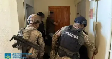 У Дніпрі затримали чоловіка, який розсилав фейкові повідомлення про "замінування" шкіл