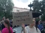 Українці масово виходять на протести через законопроєкт щодо НАБУ і САП — що вимагають (відео)