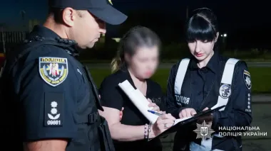 Ukraine extradites woman who stole UAH 50 mln in fake army fundraising