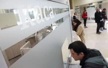 Взять кредит будет проще: украинские банки смягчат условия для населения