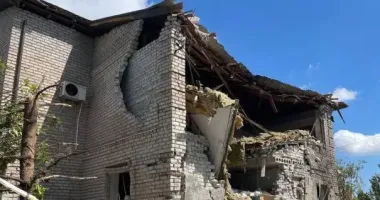 В Кривом Роге ликвидируют последствия ночной атаки: повреждены десятки домов