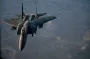 ВВС США показали в небе истребитель F-15E со ржавыми крыльями: в сети возмутились (фото)