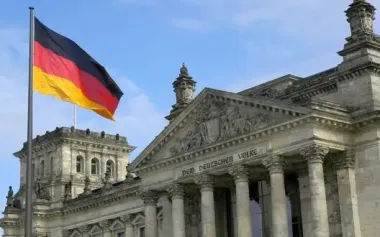 Chancellor Merz, EU and G7 partners are following developments in Ukraine and expect fight against corruption to continue, - German government spokesman Cornelius
