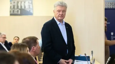 Poroshenko claims Financial Monitoring Service provides him with Portnov's publication instead of grounds for imposing sanctions