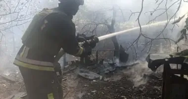 Ворог обстріляв Нікопольщину артилерією і дронами: пошкоджено будівлі та лінії електропередач