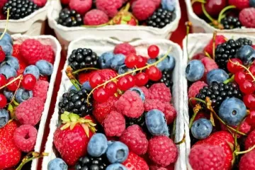 Спасет от ряда хронических заболеваний: врачи назвали ягоду, которая снимает воспаление