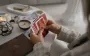 Эти 3 знака Зодиака сегодня столкнутся с хаосом и сомнениями: кого предупреждают карты Таро