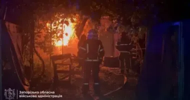 Росіяни вдарили по Запоріжжю та околицям "шахедами": виникли пожежі