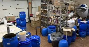 В Одесі викрили підпільне виробництво та продаж кальянного тютюну - затримано чотирьох осіб