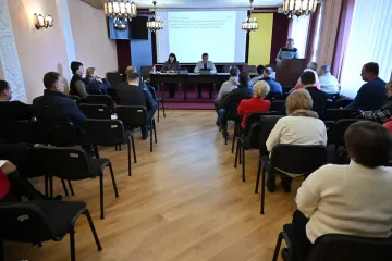 В Германии на заседании горсовета транслировали фильм со свастикой: что произошло дальше