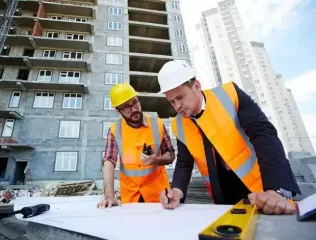 Потрібні будівельники, а хочуть стати блогерами: які професії найбільше знадобляться у найближчі роки