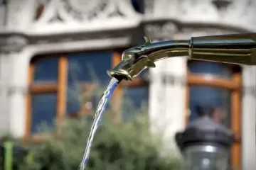 Як навчитись економити воду: поради, що допоможуть скоротити витрати