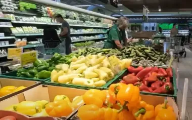 Борщ стане дешевшим, а м'ясо та яйця – "золотими": експерти розповіли, що буде з цінами на популярні продукти