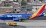 Крики та хаос: літак Southwest Airlines дивом уникнув зіткнення з винищувачем