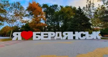 Росіяни перетворюють на сміттєзвалище одне із найбільших міст Запорізької області