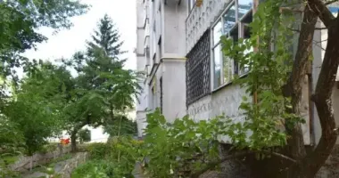 Трагедия в Кременчуге: женщина выпала из окна многоэтажки