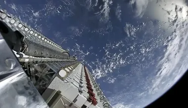 Этих сигналов быть не должно: спутники Starlink Илона Маска представляют угрозу