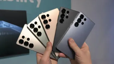 Какой телефон купить в 2025 году: эксперты назвали лучшие модели Android и iOS (фото)