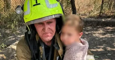 На Миколаївщині 5-річний хлопчик ледь не загинув у вогні через підпал сухостою