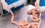 У сардельках - фекалії: лікар розкрила шокуючі факти про склад популярної їжі