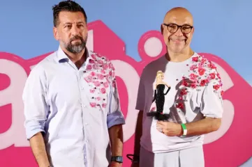 Дизайнеры Барби погибли в ДТП в Италии: Mattel оплакивает потерю