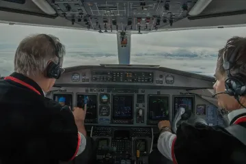 "Погода меняется без предупреждения": опытный пилот рассказал, куда ни за что бы не полетел