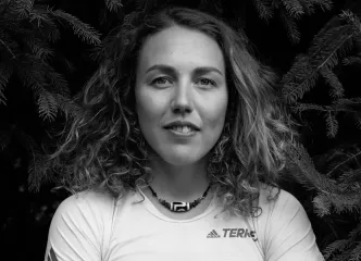 У горах загинула легендарна німецька біатлоністка Лаура Дальмаєр