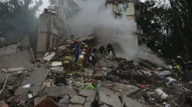 Russian attack on Kyiv: aftermath recorded at 27 locations, nine children and three police officers among those injured – photo, video