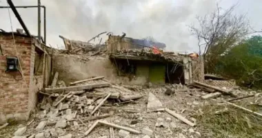 Оккупанты ударили авиабомбами по окрестностям Запорожья: ранены подросток и женщина