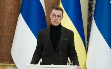 Президент Фінляндії закликав Європу вибрати між Путіним і демократією