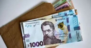 Замість iPhone спустошений гаманець: дівчина з Прикарпаття втратила 10 тисяч гривень