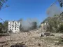 Росіяни прицільно вдарили по 5-поверхівці у Краматорську: знесло пів будинку, є жертви (фото)