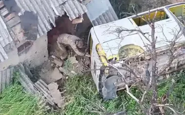 Running and hiding didn’t save occupiers from meeting drone. VIDEO
