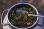 На вкус, как семечки: украинцы начали готовить блюда из саранчи (видео)