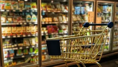 Ціни на продукти в Україні подекуди перевершили ЄС: що дорожче, а що дешевше
