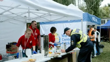 URCS aid points work in Kyiv at sites of liquidation of consequences of Russian attack