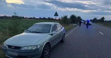 Загинула на місці: на Волині пасажирка Opel випала з авто під час руху