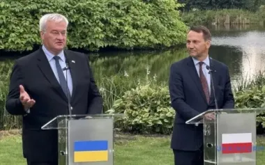 Sybiha and Sikorski discuss Poland’s military aid to Ukraine and further sanctions against Russia